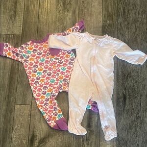 🏅 10/$10 Carter's & offspring Purple and Pink Footies with Vibrant Patterns